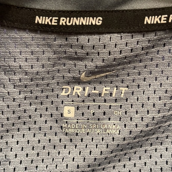 Nike Dri-Fit blue/grey, cropped, running tank- size S - Picture 3 of 3